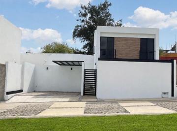 Casa de 3 habitaciones, Cuernavaca · Cuernavaca, Lomas de Cortés Rento Casa Nueva 3 Recs Vigilancia $16,500