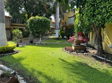 Casa en condominio de 4 habitaciones, Temixco · Casa en Condominio en Venta, Burgos Bugambilias