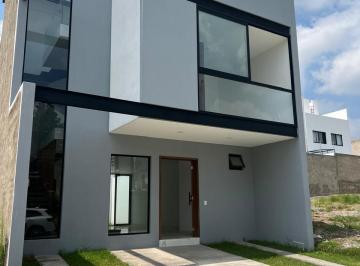 Casa de 3 habitaciones, Tlajomulco de Zúñiga · Casa Nueva en Venta o Renta Dentro de Coto Tranquilo con Espacios Amplios