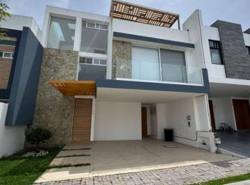 Casa de 3 habitaciones, San Andrés Cholula · Casa en Renta en Lomas de Angelópolis Cascatta