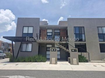 Departamento de 3 habitaciones, El Marqués · Departamento con 3 Recámaras y Terraza en Renta en Zákia