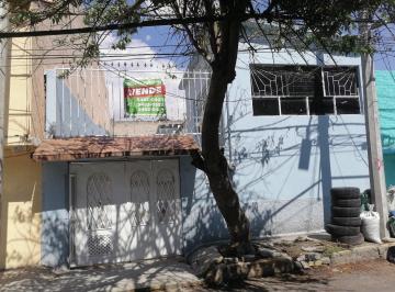 Casa · 116m² · 4 Recámaras · 2 Estacionamientos · Casa de Dos Niveles con Patio de Lavado y Estacionamiento