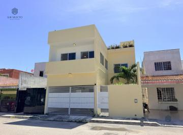 Casa · 274m² · 5 Recámaras · 1 Estacionamiento · Casa en Venta en La Toscana de 5 Recamaras, Playa del Carmen