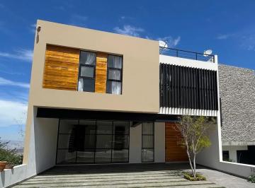 Casa en condominio de 4 habitaciones, Huimilpan · Renta Casa en Cumbres del Cimatario Muy Amplia