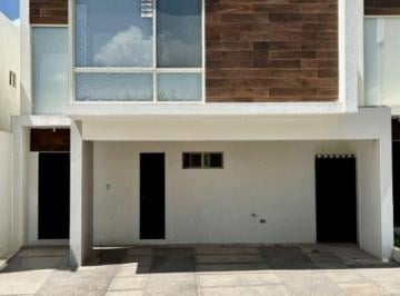 Casa de 3 habitaciones, Chihuahua · Casa en Venta, Bosques de Galicia, Zona Reliz