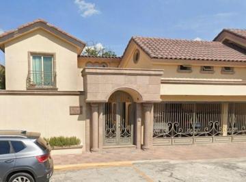 Casa de 5 habitaciones, San Pedro Garza García · Venta de Casa en Via Clodia, Fuentes del Valle, Monterrey, N. L.
