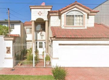 Casa de 4 habitaciones, Tijuana · ¡Venta de Casa, en Recuperacion Bancaria!