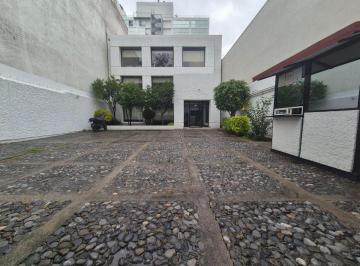 Casa · 260m² · 6 Estacionamientos · Edificio Recién Remodelado en Venta y Renta en La Colonia del Valle Norte.