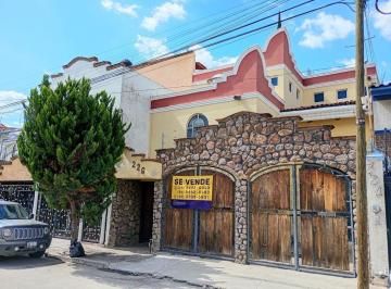 Casa · 148ha · 3 Recámaras · 1 Estacionamiento · Casa en Venta en San Jerónimo II – Estilo Colonial