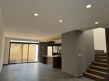 Casa · 216m² · 3 Recámaras · 2 Estacionamientos · Casa en Venta Zona Sur en León, Guanajuato Mayorca Residencial