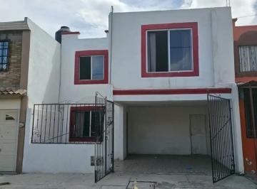 1 · Oportunidad Al Norte | Casa en Venta en La Fragua, Saltillo