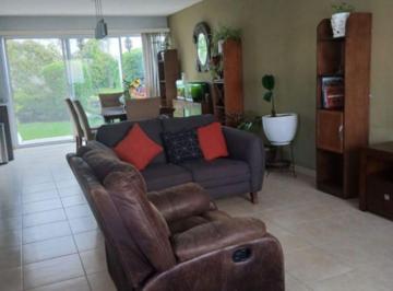 Casa de 3 habitaciones, Querétaro · Casa Amueblada en Renta en Priv Santa Fe.