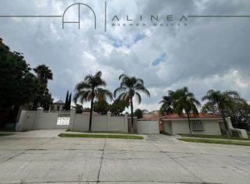 Casa en condominio de 2 habitaciones, Tlajomulco de Zúñiga · Residencia en El Palomar, Tlajomulco, Terreno de 2,144 m²