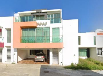 Casa de 4 habitaciones, Tuxtla Gutiérrez · Venta de Casa en Fraccionamiento Las Nubes Tuxtla Gutierrez Chiapas