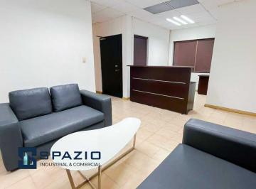 Oficina · 157m² · Oficina en Renta en Valle Oriente