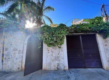 Casa Venta de 4 habitaciones · En Venta Hermosa Casa de 4 Recamaras Ubicada en Belen, Cerca de La Av Colosio y de Av Central