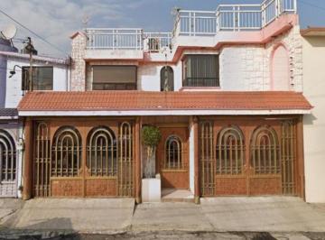Casa de 4 habitaciones, Coacalco de Berriozábal · Casa en Coacalco, Edomex. Súper Precio!