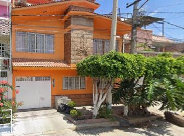 Casa de 4 habitaciones, Nezahualcóyotl · Venta de Casa en Col. Agua Azul Cdad. Nezahualcóyotl