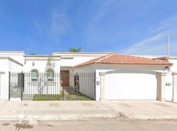 Casa de 5 habitaciones, Delicias · Casa en Delicias, Chihuahua. ¡Súper Precio!