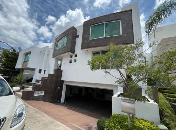 Casa de 5 habitaciones, Zapopan · Vive con Clase Puerta del Bosque Zona Andares La Mejor Casa Club