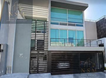 Casa · 370m² · 3 Recámaras · 2 Estacionamientos · Casa en Venta Residencial Catalonia, San Jeronimo en Monterrey Nuevo Leon