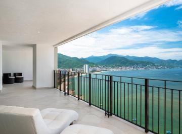 Departamento · 327m² · 4 Recámaras · 1 Estacionamiento · Departamento de Lujo Frente Al Mar en Marina Towers Puerto Vallarta | 4 Recamaras