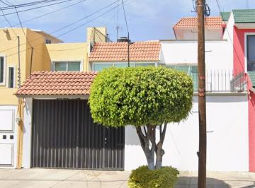 Casa de 4 habitaciones, Iztacalco · Venta de Casa en Agricola Oriental Iztacalco