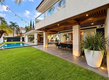 Casa de 4 habitaciones, Zapopan · Casa Amueblada en Renta Puerta de Hierro