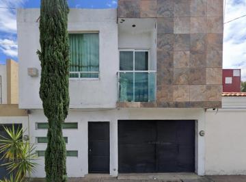Casa de 4 habitaciones, Zacapu · Casa en Zacapu, Michoacán. ¡Súper Precio!