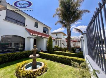 Casa de 4 habitaciones, Toluca · Casa en Venta Fracc. Ex Hacienda San Jose, Toluca