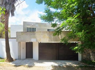 Casa de 4 habitaciones, Querétaro · Casa de 200 m² con 4 Recámaras en Venta en Jurica Pinar