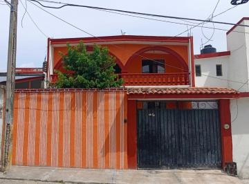 Casa de 3 habitaciones, Cuernavaca · Casa Amueblada en Renta en Col. Alta Vista