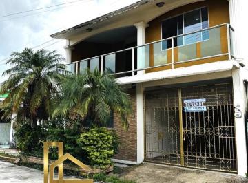 Casa · Casa en Hermenegildo J Aldana