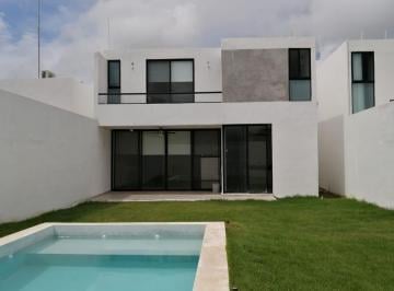 Casa de 3 habitaciones, Conkal · Casa en Renta - Privada Olivos - Equipada y con Bonito Terreno y Piscina