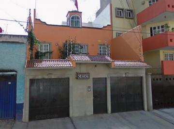 Casa de 3 habitaciones, Benito Juárez · Casa en Venta en Portales