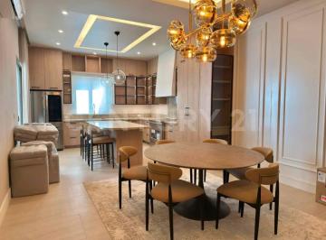 Casa · 395m² · 3 Recámaras · 2 Estacionamientos · Casa de Lujo en Venta, Fraccionamiento Coronitas, Ensenada, Baja California