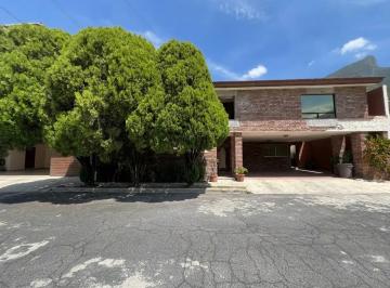 1 · Casa en Venta Contry La Silla Zona Guadalupe