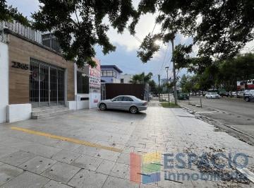 5e89cb9d789073f6fba6dc1ab2c1f7f79afa0142d2b21ca4a18a5c6157b3eff1 · Ladrón de Guevara / Av México