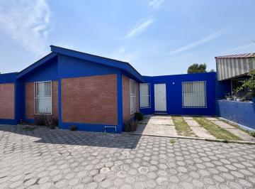Acceso. Cajones de estacionamiento · Bonita Casa en Conjunto Privado Centro de San Andrés Cholula