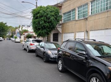 Bodega comercial · 440m² · 2 Estacionamientos · Bodega en Venta en Aquiles Serdán Próxima a La Merced, Venistiano Carranza, Cdmx