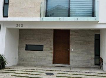 Casa en condominio de 3 habitaciones, Tlajomulco de Zúñiga · Casa en Renta Vicenza Residencial