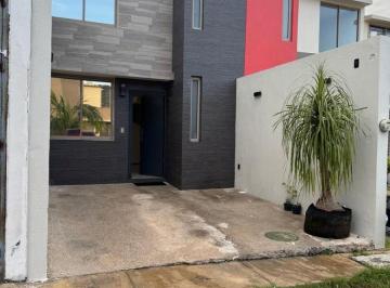 Casa de 2 habitaciones, Zapopan · Casa en Venta en Carretera a Colotlán - Fraccionamiento Los Tréboles 1635