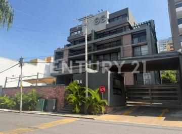 Departamento · 263m² · 3 Recámaras · 2 Estacionamientos · Departamento en Renta en Loma Dorada