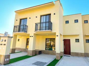 Casa de 3 habitaciones, León · Villa Asturianas Modelo Asturias, Casa Nueva en Venta, Ceraca de Leche León