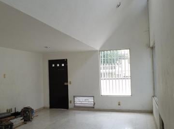 Casa de 3 habitaciones, Guadalajara · Una Planta, 3 Recámaras, 2 Baños Completos, Jardín, Cochera 2 Autos