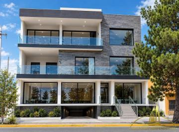 1 · Gran Oportunidad de Inversión | Edificio Mixto en Venta en La Mejor Zona