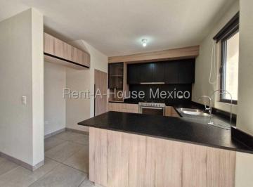 Casa de 3 habitaciones, El Marqués · Casa en Renta con 3 Recámaras y 2 Estacionamientos en Zákia Ml877
