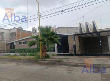 Casa · 172m² · 3 Recámaras · 2 Estacionamientos · Casa en Venta de Una Planta en Fracc. Las Americas