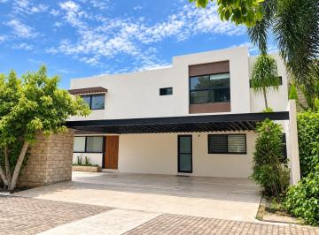 Casa · 284m² · 4 Recámaras · 3 Estacionamientos · Casa en Renta Privada Lumtana, Cholul, 4 Recámaras, Alberca y Paneles Solares. - (4)