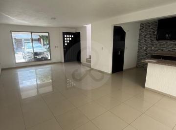 cf6b7568-2d30-48d4-9f8e-87f991a4cb94.jpg · Casa en Renta en Fraccionamiento Los Almendros